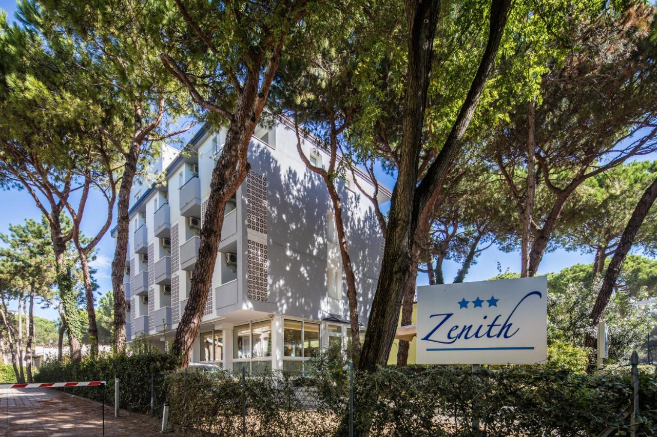 Hotel Meuble Zenith ลินญาโน ซับเบียโดโร ภายนอก รูปภาพ